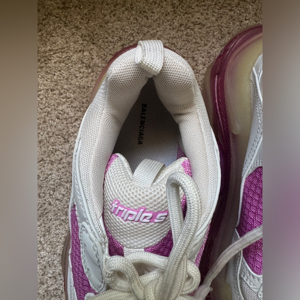 Triple S Balenciaga Sneakers - Picture 3 of 10